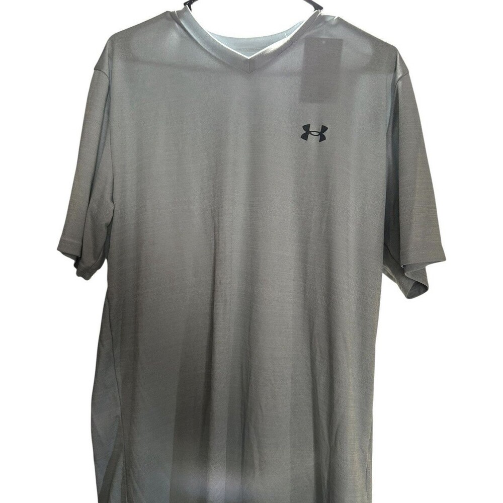 Under Armour HeatGear Men's Gray Loose Fit V-Neck Short Sleeve Tee Size L